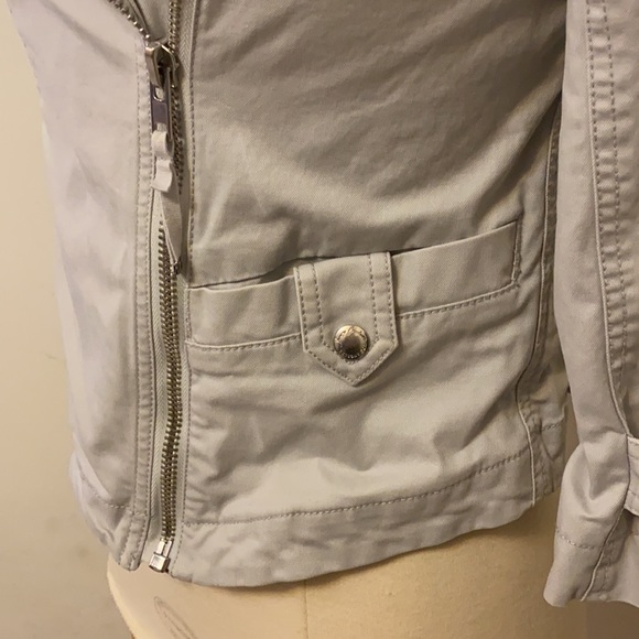 Juicy Couture Light Gray Utility Jacket, Small - Picture 4 of 13